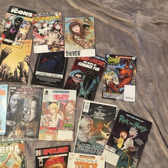 Comic book bundle - Picture 9 of 11